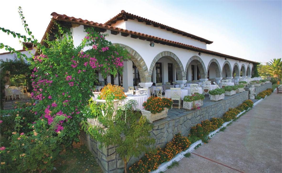 Assa Maris Beach Hotel Pyrgadikia Exterior photo
